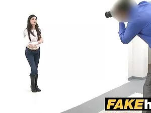 Perfekte Mädchen nec ...